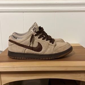 Nike dunk low “hemp brown”